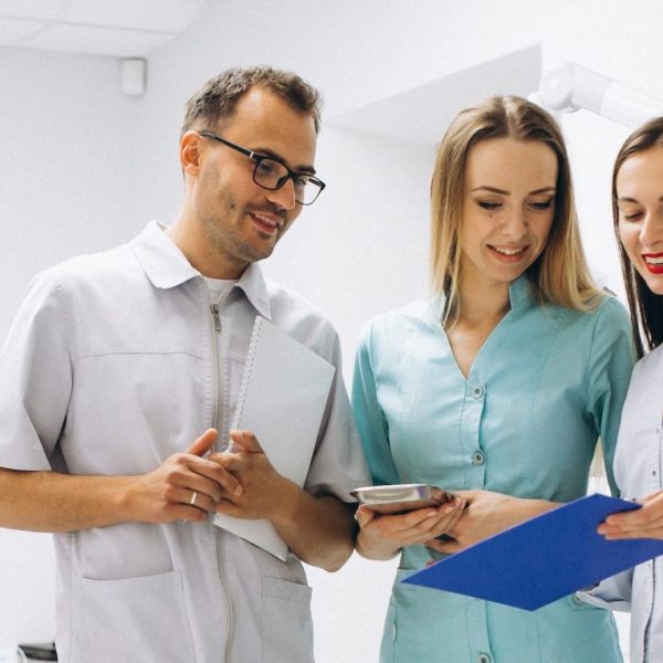 Triunfar en las redes sociales. Clínica dental en A Coruña. Dentisitas A Coruña. Marketing dental. Facebook e Instagram. Consejos.